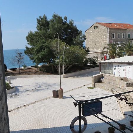 Oaza 호텔 Petrovac 외부 사진