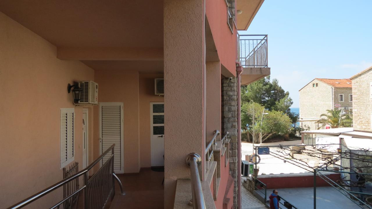Oaza 호텔 Petrovac 외부 사진